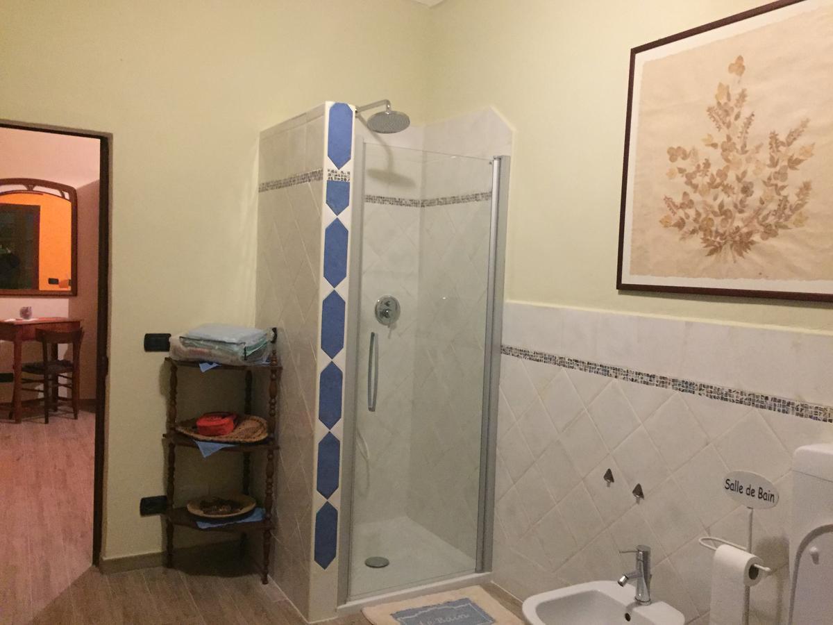 B&B Carletto Cella Monte Luaran gambar